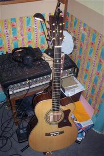 pipes Tanglewood acoustic and SR16 HH100w head